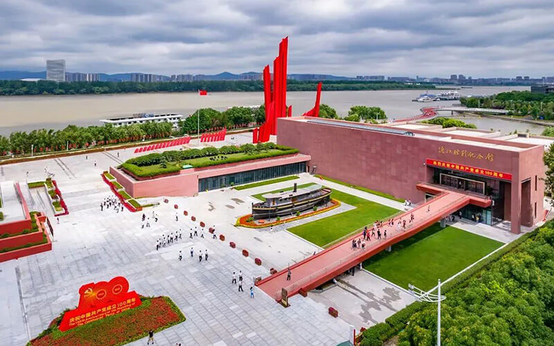 圓桌3D云展廳平臺(tái):提供VR全景線上展廳展館制作 VR全景線上展廳