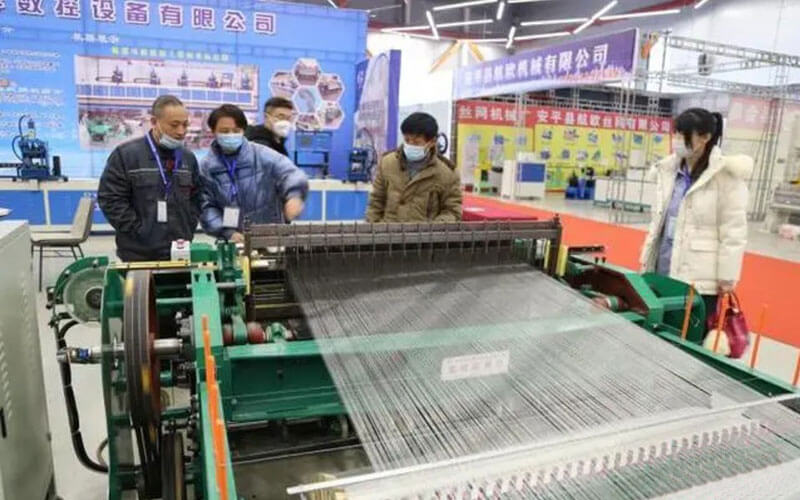 圓桌3D云展廳營銷平臺:提供線上云展館制作 線上云展館